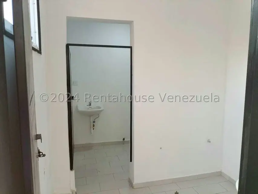 Local Comercial en Venta en Centro, Lara - 24