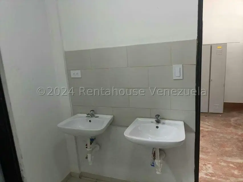 Local Comercial en Venta en Centro, Lara - 27