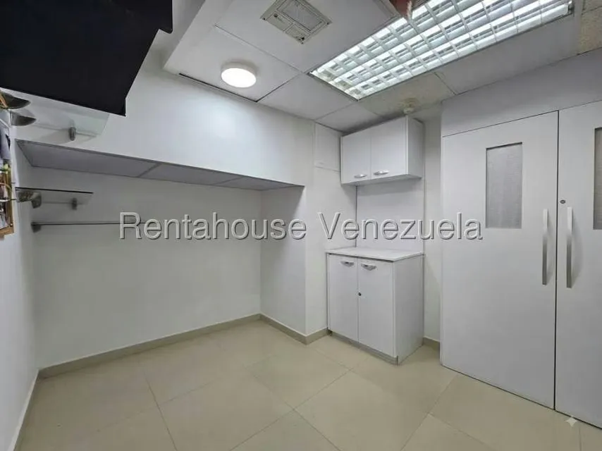 Local Comercial en Venta en Las Mercedes, Distrito Metropolitano - 28