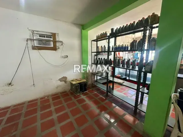 LOCAL COMERCIAL EN LOS MODINES, ZONA OESTE - 2