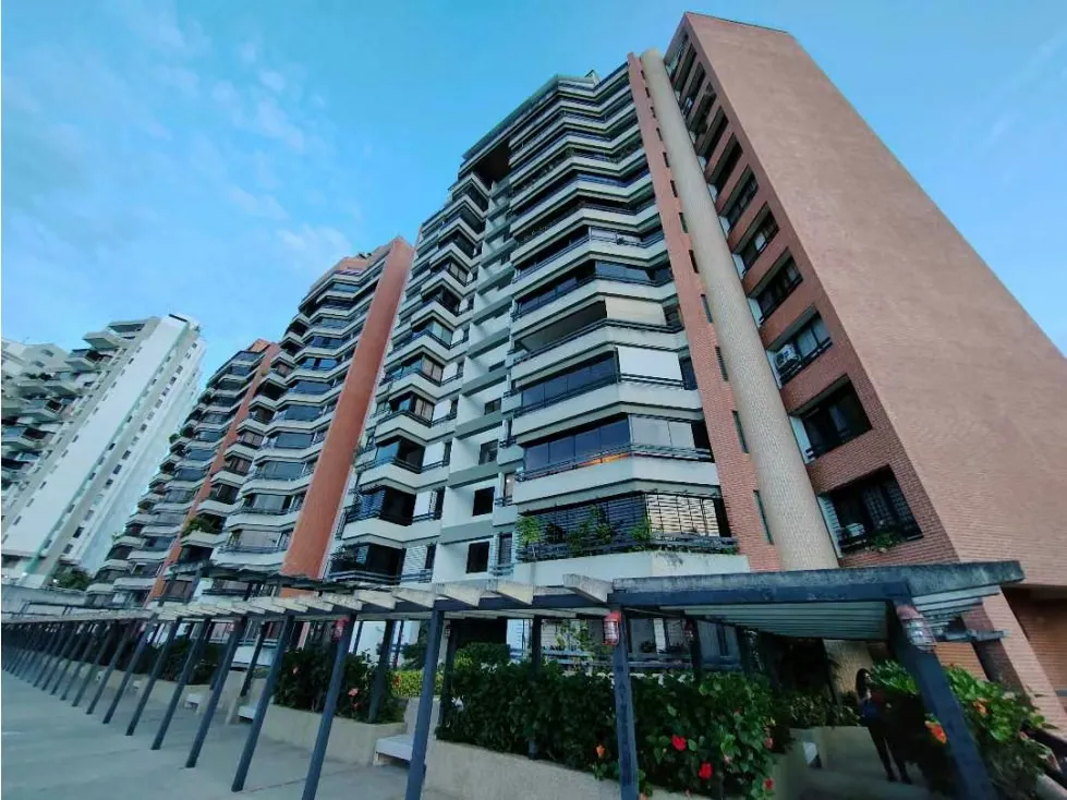 Se vende apartamento 176m2 Los Naranjos 5324