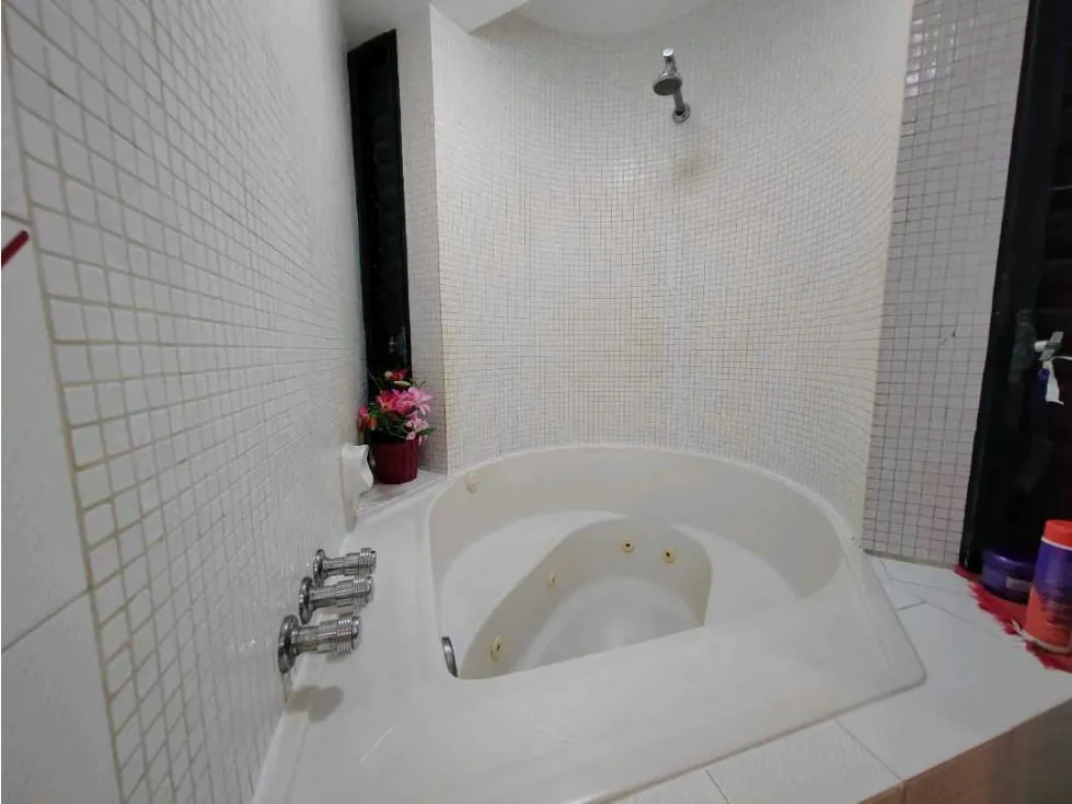 Se vende apartamento 176m2 Los Naranjos 5324 - 29