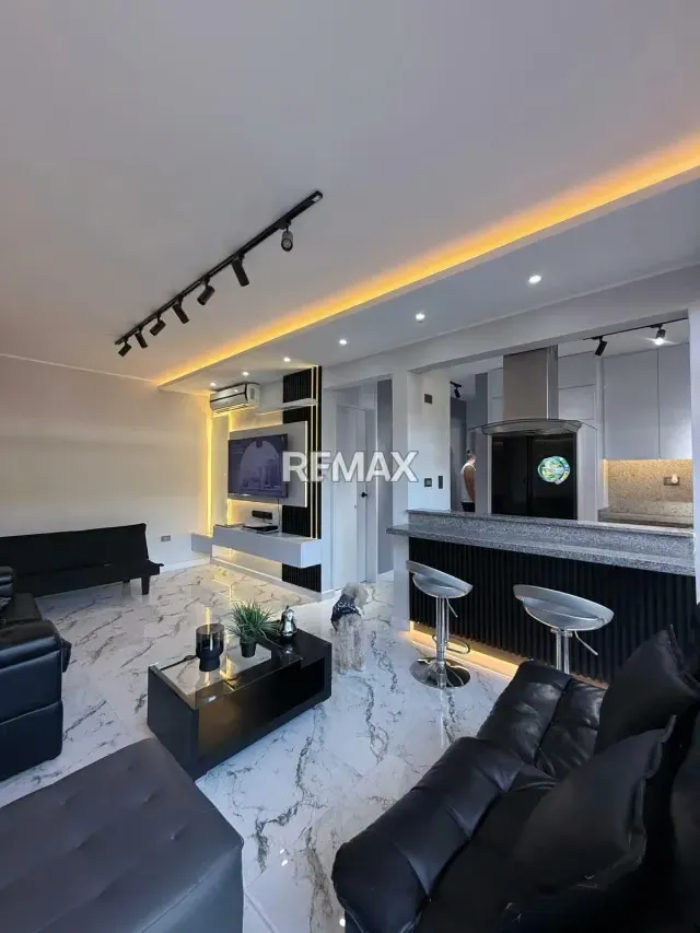 SE Vende Apartamento en Residencias La O espectacular moderno. - 2