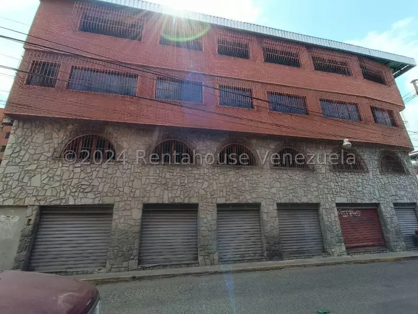 Comercial (Local Comercial) en Venta en Guatire, Miranda - 2