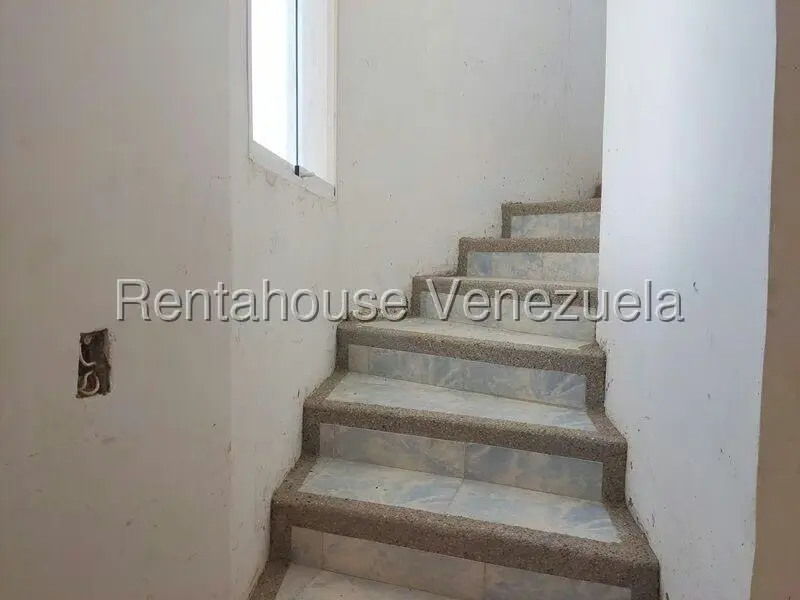Apartamento (Duplex) en Venta en Flamingo, Falcon - 14