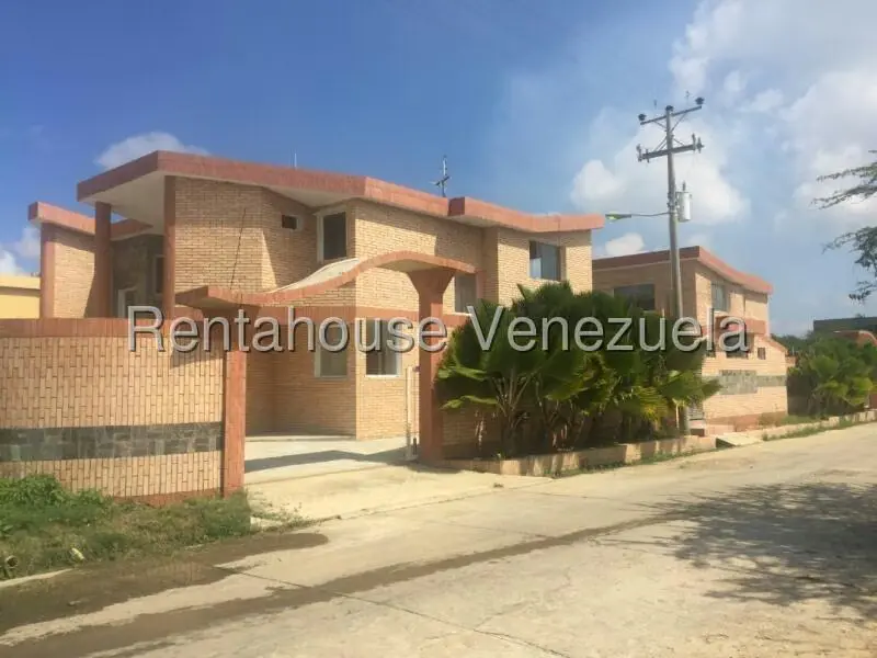 Apartamento (Duplex) en Venta en Flamingo, Falcon - 27