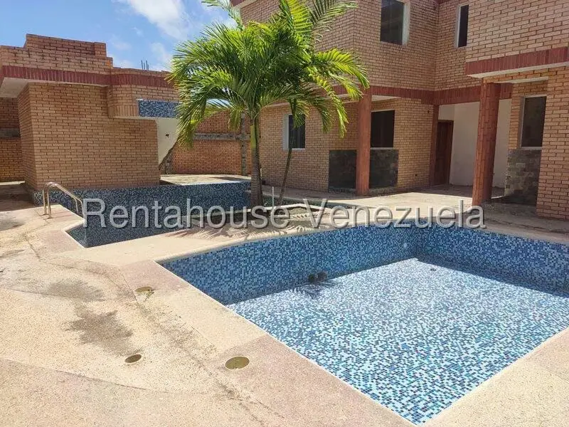 Apartamento (Duplex) en Venta en Flamingo, Falcon - 34