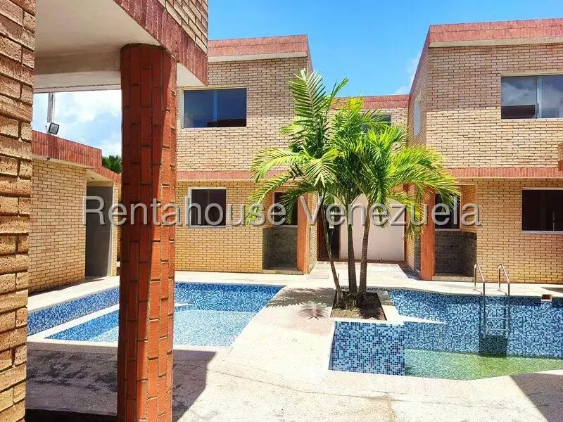 Apartamento (Duplex) en Venta en Flamingo, Falcon - 37