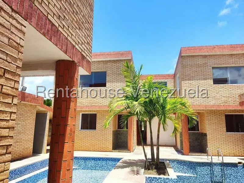 Apartamento (Duplex) en Venta en Flamingo, Falcon - 38