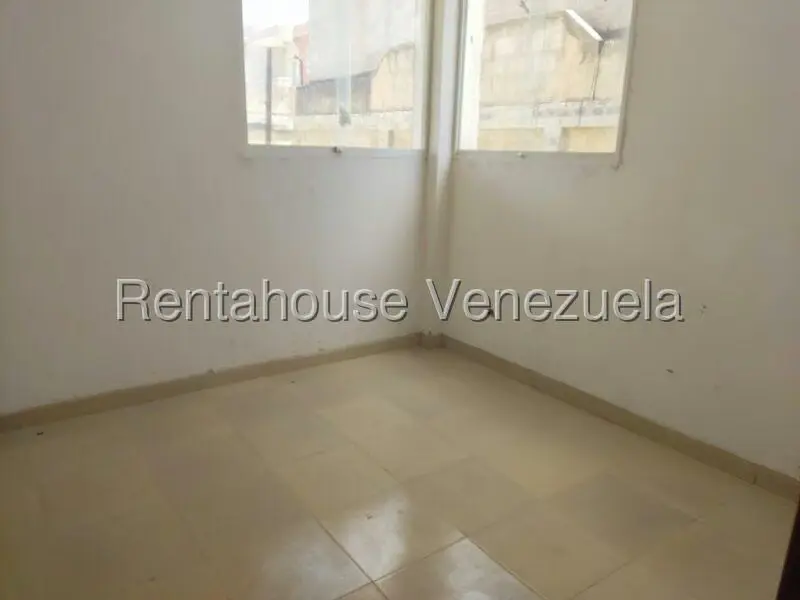 Apartamento (Duplex) en Venta en Flamingo, Falcon - 5