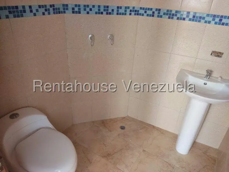 Apartamento (Duplex) en Venta en Flamingo, Falcon - 6