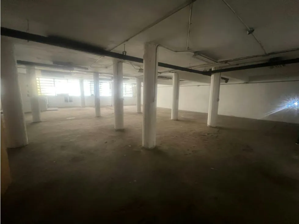 Se vende/alquila deposito 312m2 Las Palmas 1396 - 4