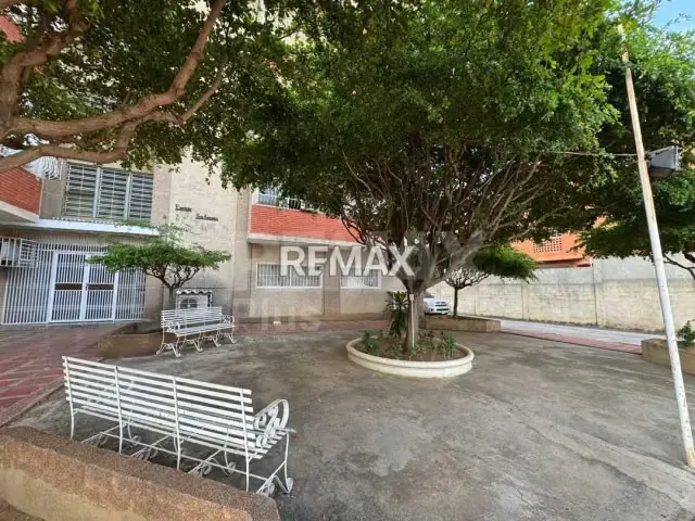 APARTAMENTO EN VENTA EDIFICIO SUDAMERICA ZONA ESTE - 12