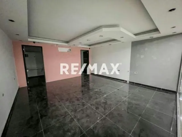 LOCAL COMERCIAL CC LAS AMERICAS - 3