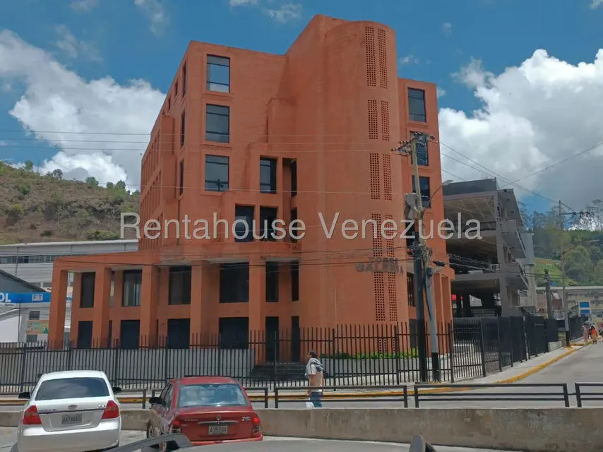 Local Comercial en Alquiler en Las Minas, Miranda - 14