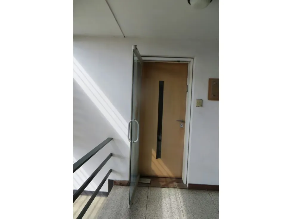 Se vende/alquila oficina/consultorio 215m2 La Castellana 4274 - 20
