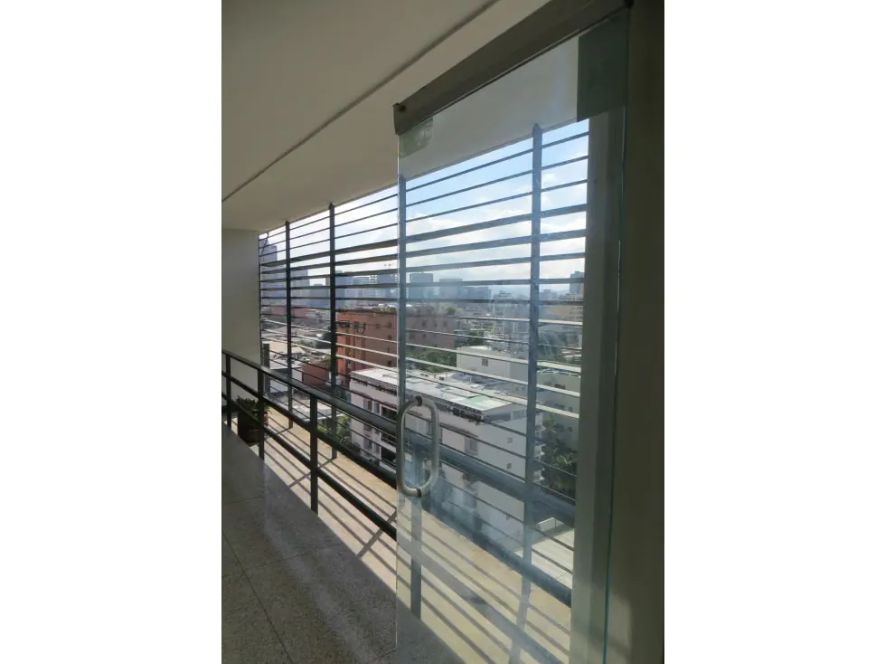 Se vende/alquila oficina/consultorio 215m2 La Castellana 4274 - 3