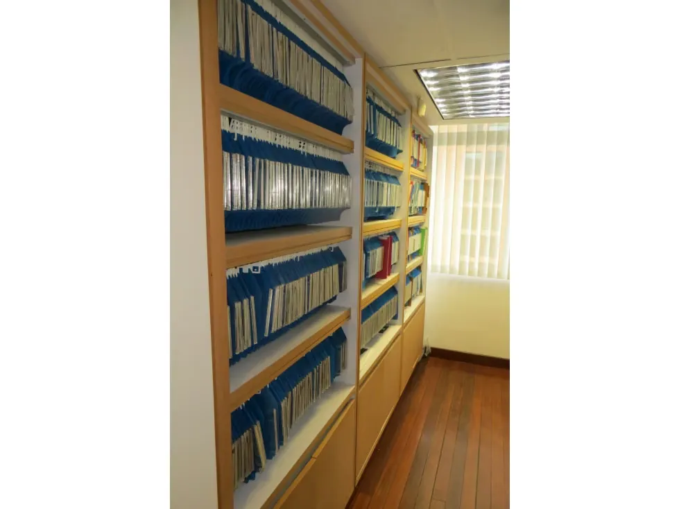 Se vende/alquila oficina/consultorio 215m2 La Castellana 4274 - 4
