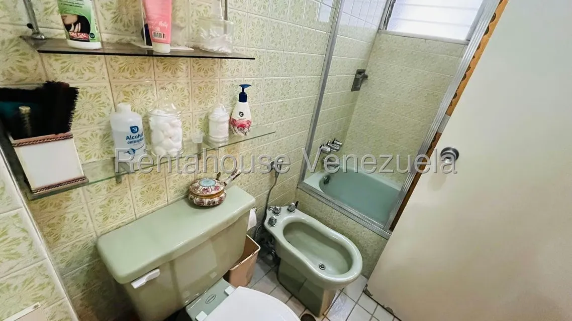 Apartamento (1 Nivel) en Venta en La Urbina, Distrito Metropolitano - 13