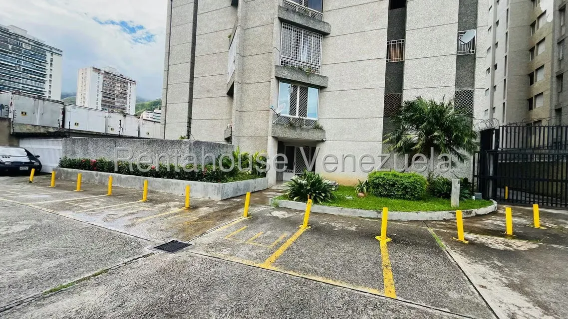 Apartamento (1 Nivel) en Venta en La Urbina, Distrito Metropolitano - 24