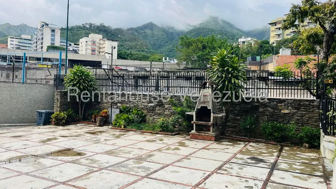 Apartamento (1 Nivel) en Venta en La Urbina, Distrito Metropolitano - 35