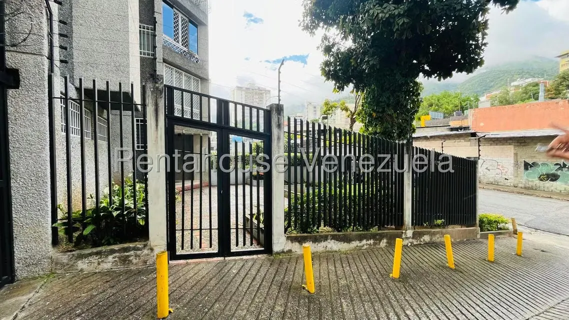 Apartamento (1 Nivel) en Venta en La Urbina, Distrito Metropolitano - 42