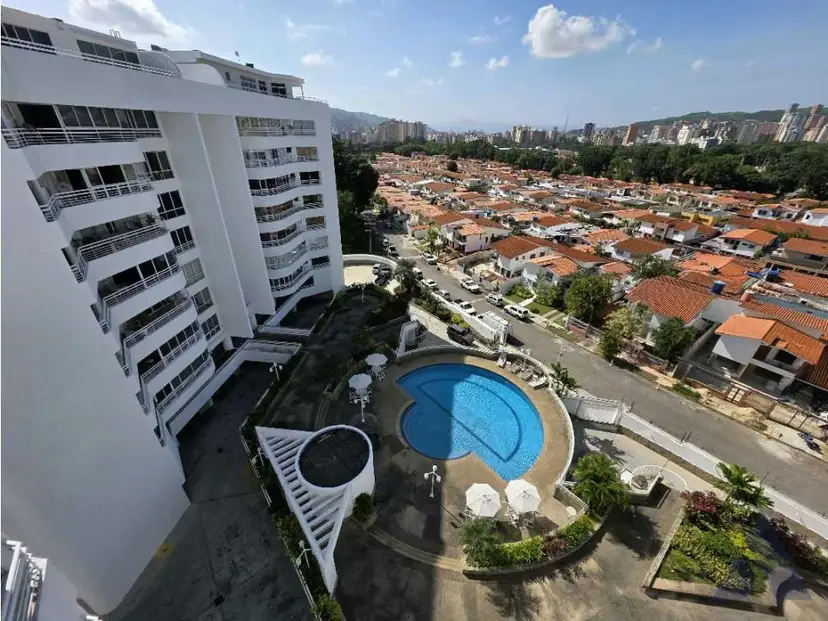 Vendo apartamento en calle cerrada 530m2 Urb. Prebo 8421