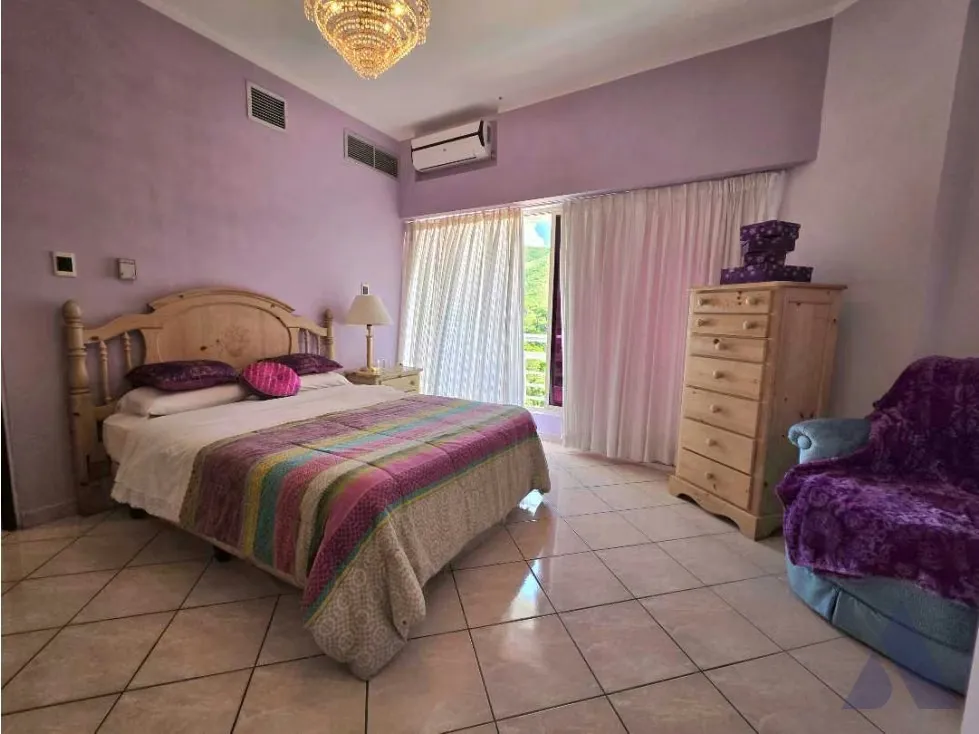 Vendo apartamento en calle cerrada 530m2 Urb. Prebo 8421 - 13