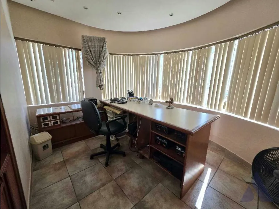 Vendo apartamento en calle cerrada 530m2 Urb. Prebo 8421 - 20
