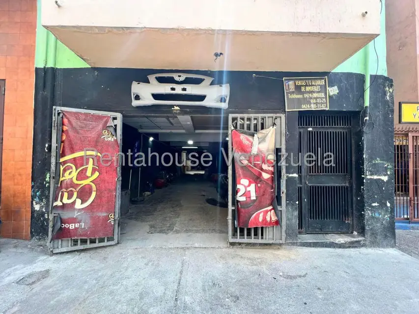 Casa (Multipes Niveles) en Venta en Parroquia Altagracia, Distrito Metropolitano - 2