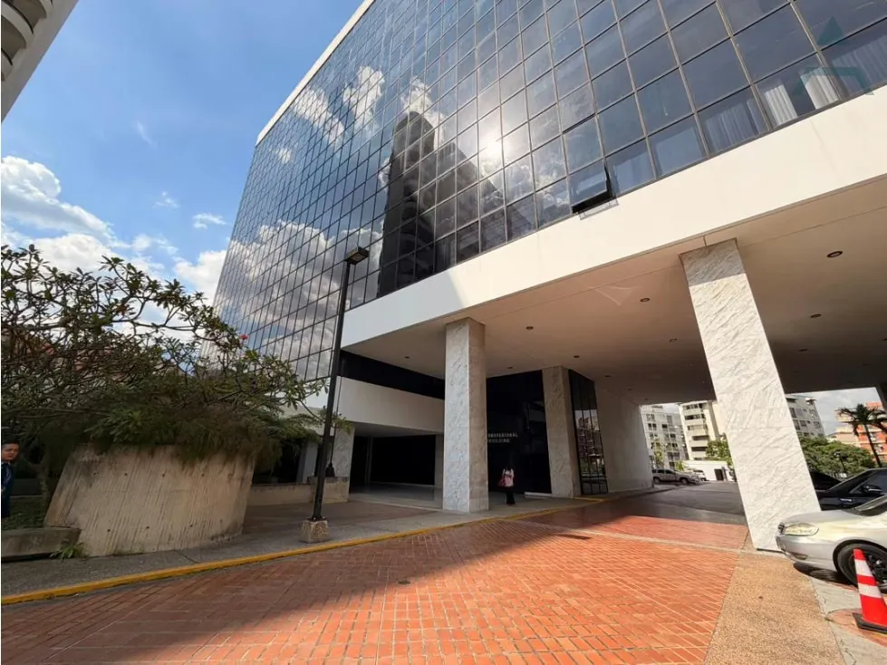 Se alquila Oficina 313m² 3b/2p Chuao - 2