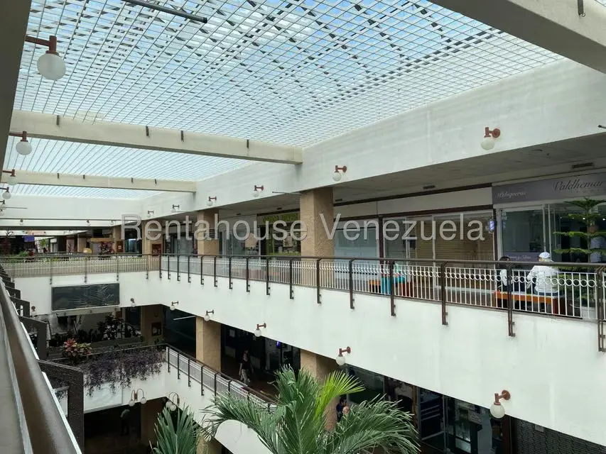 Local Comercial en Alquiler en Prados del Este, Distrito Metropolitano - 16
