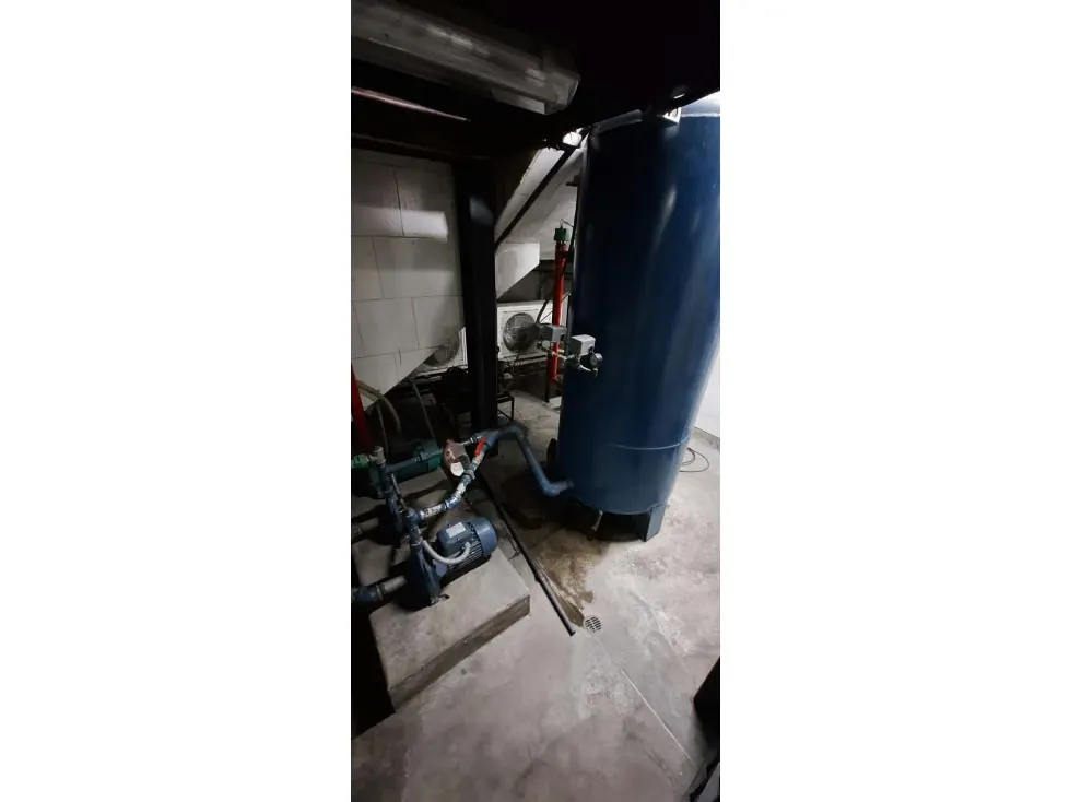 Se vende C.Comercial El Prado 1.500m2, Nuevo- Los Rosales - RG - 20