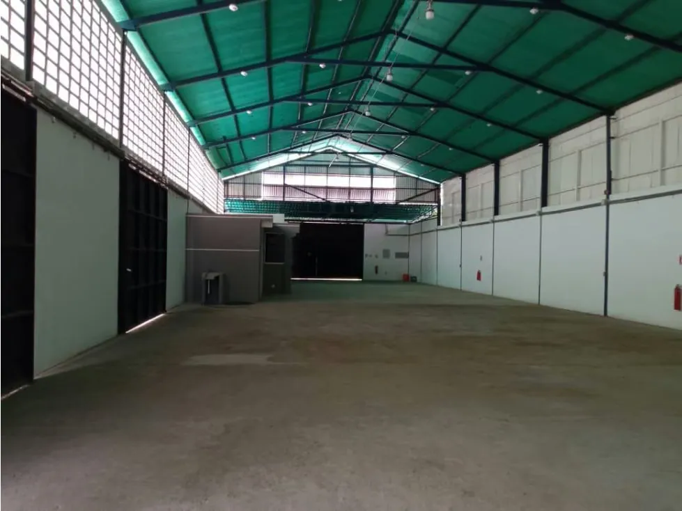 Galpón en venta 3000m², Zona Industrial de Charallave - 10