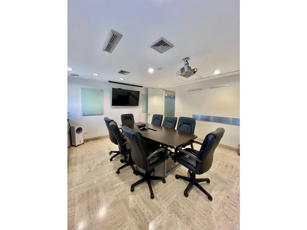 Oficina en Alquiler en el CCCT 100 m2 - 4