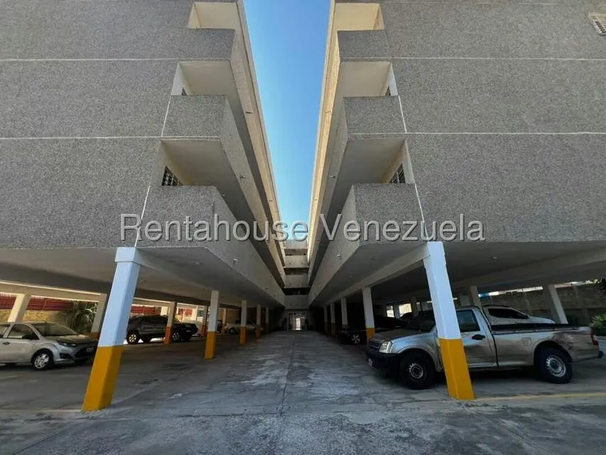 Apartamento (Multiples Niveles) en Venta en Las Tarabas, Zulia - 16