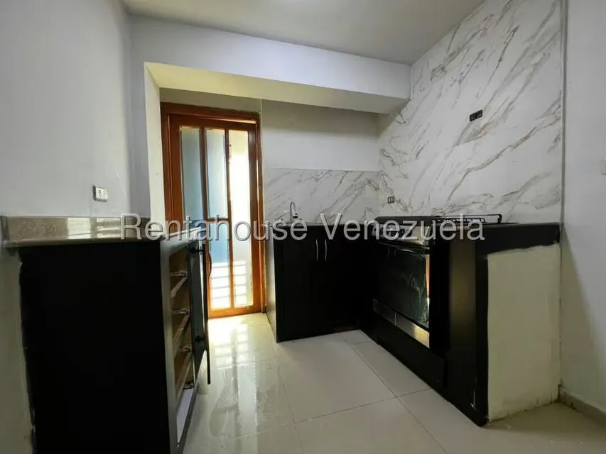 Apartamento (Multiples Niveles) en Venta en Las Tarabas, Zulia - 5