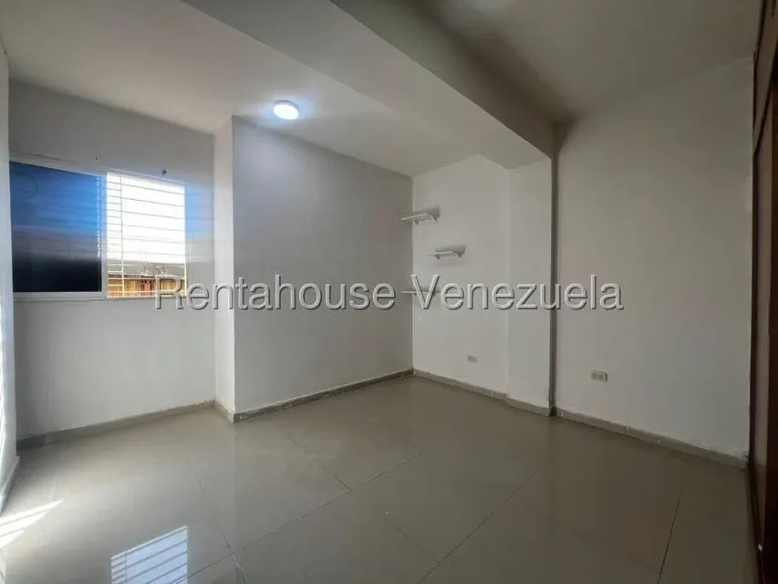 Apartamento (Multiples Niveles) en Venta en Las Tarabas, Zulia - 9