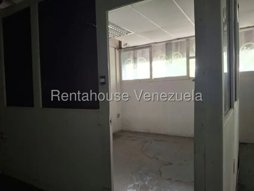 Local Comercial en Alquiler en Trapichito, Miranda - 12
