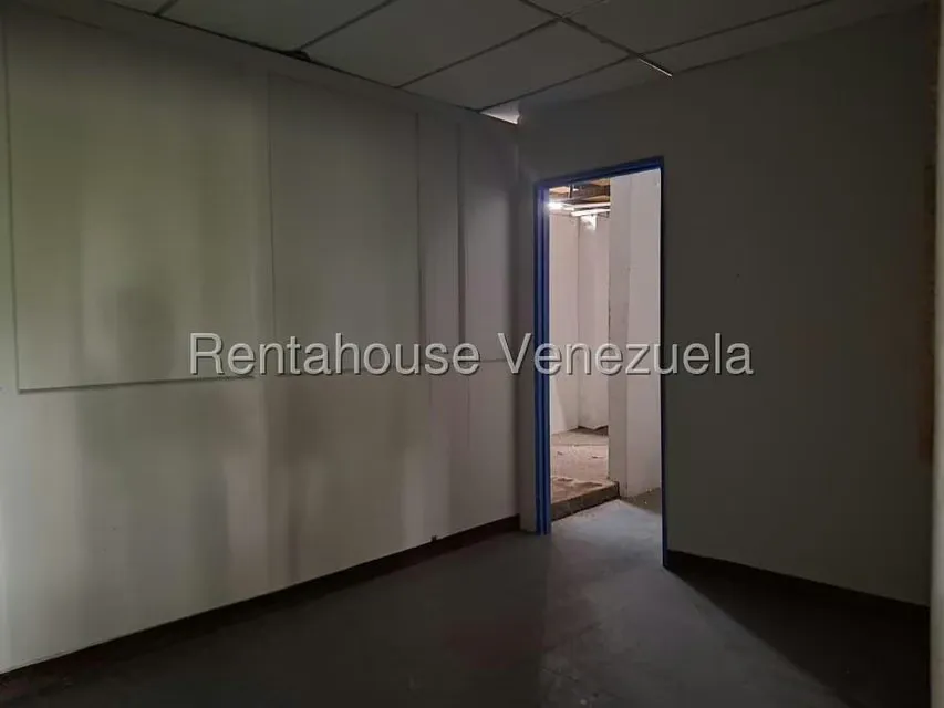 Local Comercial en Alquiler en Trapichito, Miranda - 14
