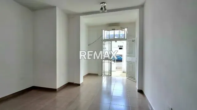 LOCAL COMERCIAL EN ALQUILER EN BARRIO OBRERO - 3