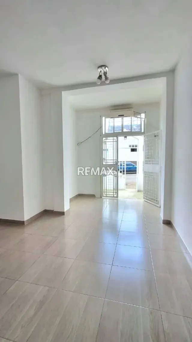 LOCAL COMERCIAL EN ALQUILER EN BARRIO OBRERO - 4