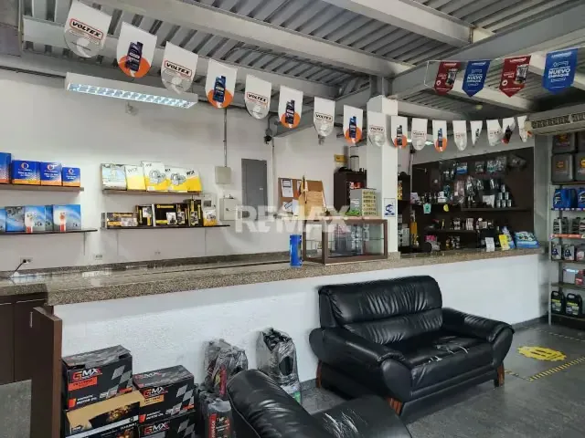 Centro de lubricación y autolavado en alquiler en Cecilio Acosta - 11