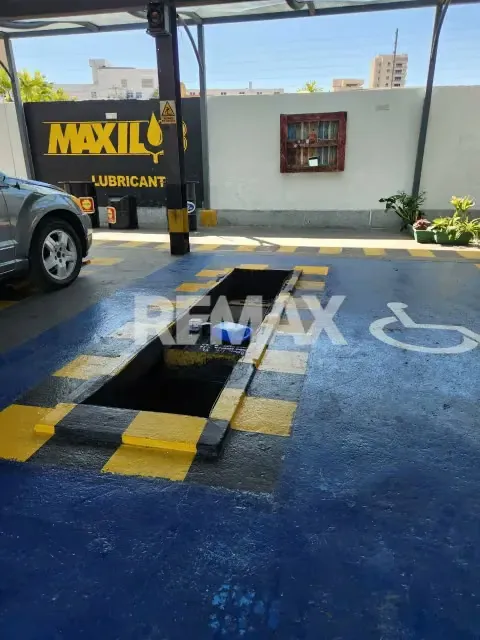 Centro de lubricación y autolavado en alquiler en Cecilio Acosta - 17