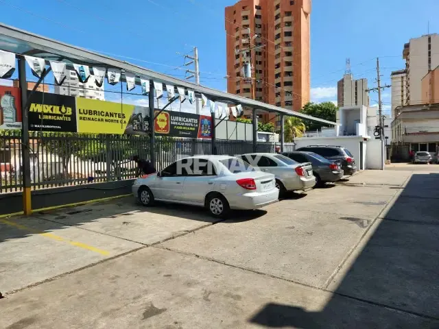 Centro de lubricación y autolavado en alquiler en Cecilio Acosta - 19