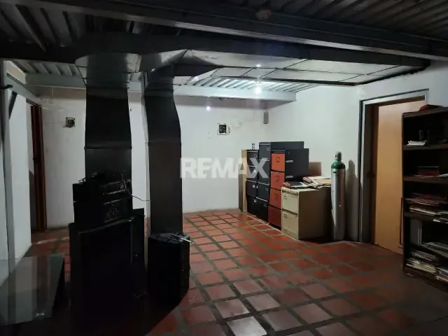Centro de lubricación y autolavado en alquiler en Cecilio Acosta - 8