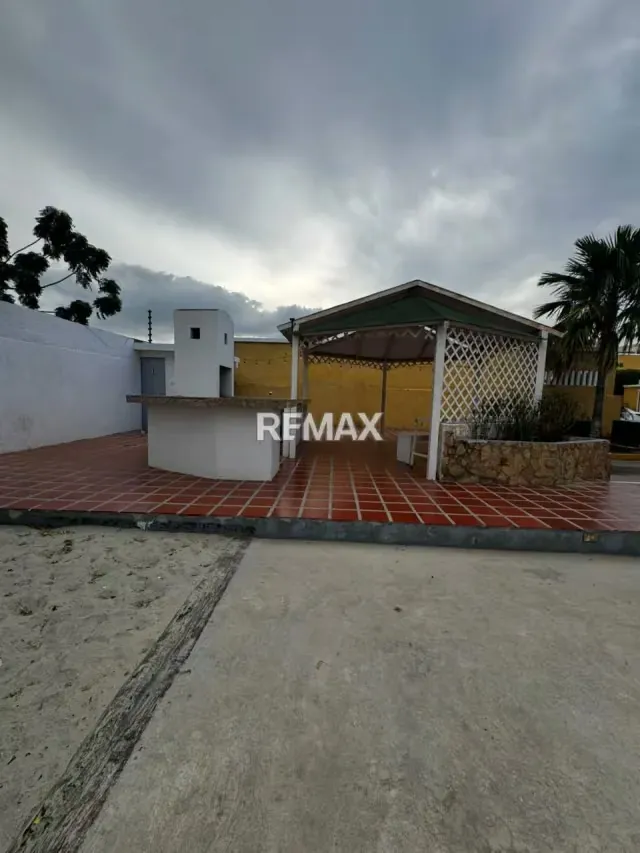 Townhouse en Villa Cafetal. Sector Gallo Verde - 11