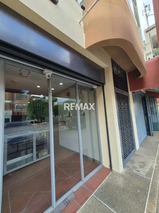 GRAN OPORTUNIDAD PARA INVERTIR VENTA DE LOCAL COMERCIAL A PIE DE CALLE, EN LA FLORIDA RESIDENCIAS CELTA III