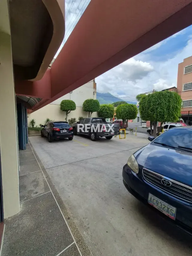 GRAN OPORTUNIDAD PARA INVERTIR VENTA DE LOCAL COMERCIAL A PIE DE CALLE, EN LA FLORIDA RESIDENCIAS CELTA III - 19