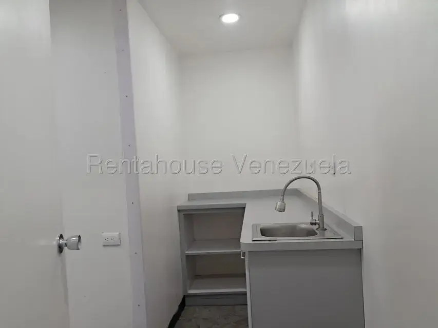 Local Comercial en Venta en La Urbina, Distrito Metropolitano - 6